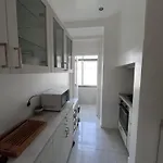 Apartament 2 Bedrooom Flat In The Heart Of Graca
